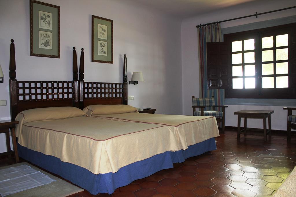 Parador De Альбасете Экстерьер фото