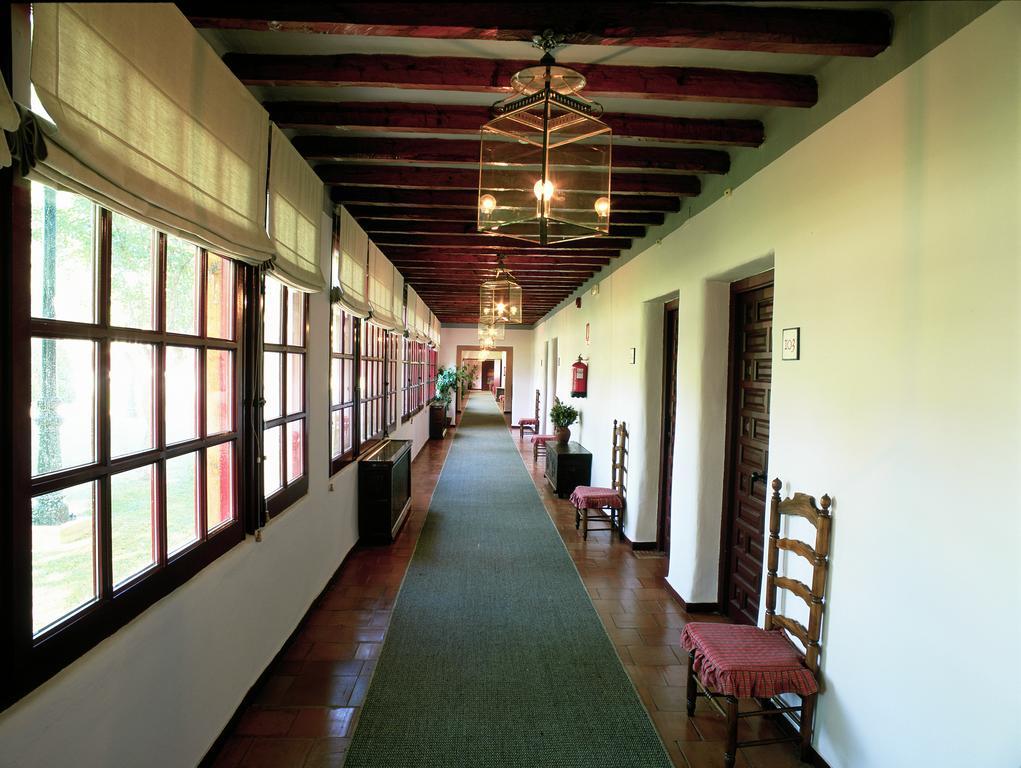 Parador De Альбасете Экстерьер фото