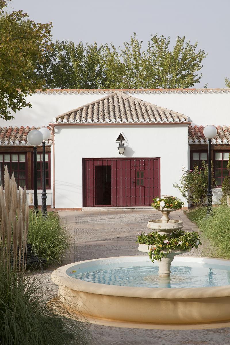 Parador De Альбасете Экстерьер фото